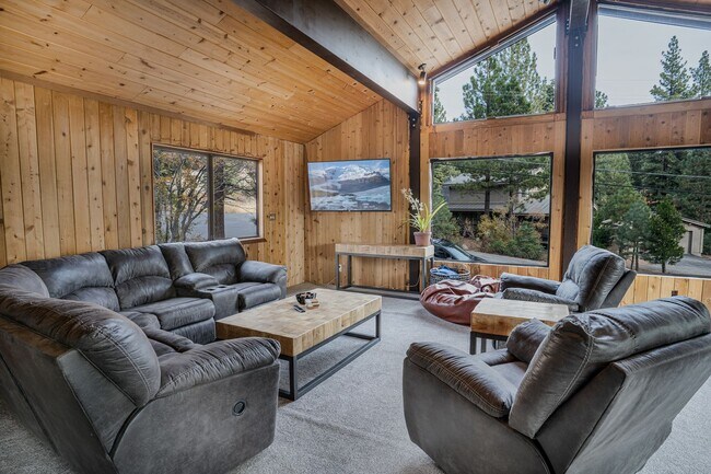 Photo - SKI LEASE:  Family Home with 1-Car Garage,...