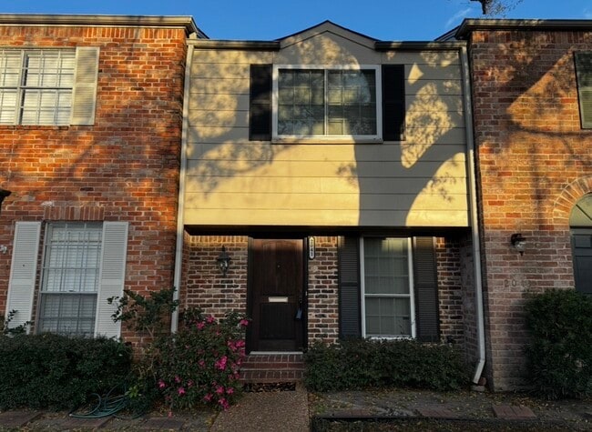 Building Photo - 2041 Winrock Blvd Unit 157