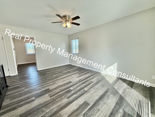 Photo - 3 Bedroom 2 Bath Overland Park Duplex Now Available!