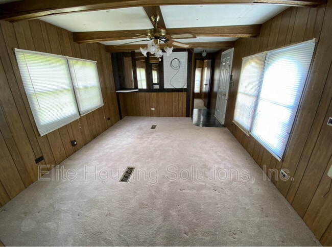 Photo - 1380 Old Stage Rd