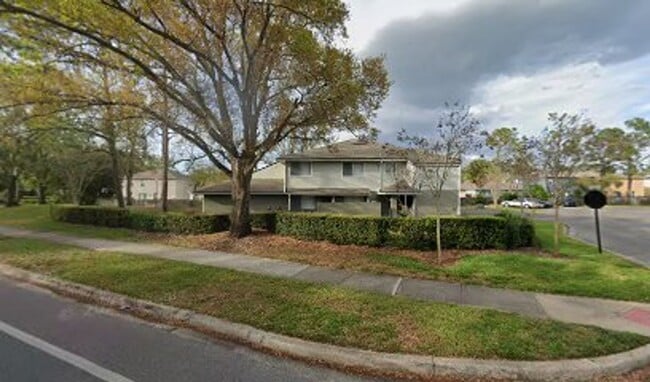 Building Photo - FOR RENT!! CUTE AND COZY WITH GARAGE... RECENLTY UPDATED