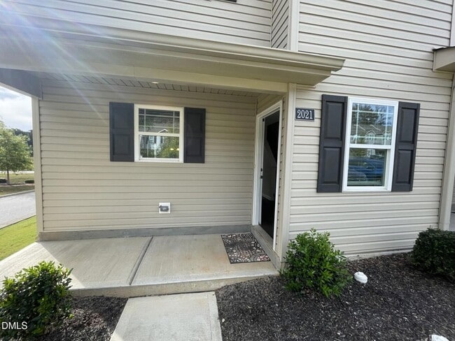 Photo - 2021 Wiggins Village Dr