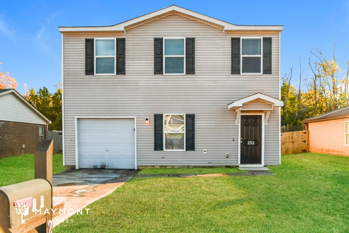 Photo - 252 Valleyside Dr NE