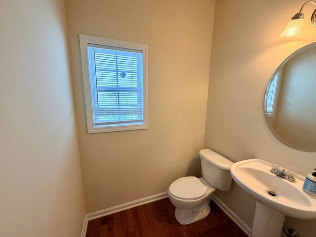 Photo - 1324 Emory Ln NW