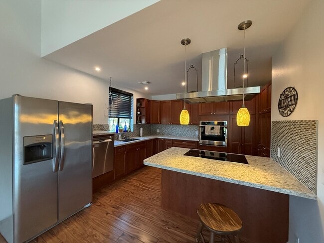 Photo - 150 Dowling Rd W