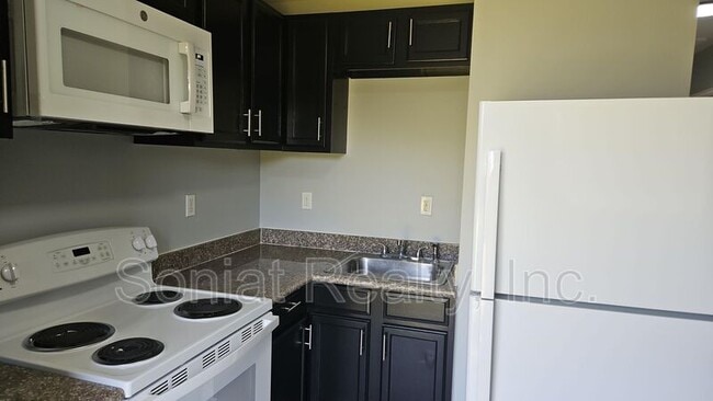 Photo - 924 Deslonde St Unit A