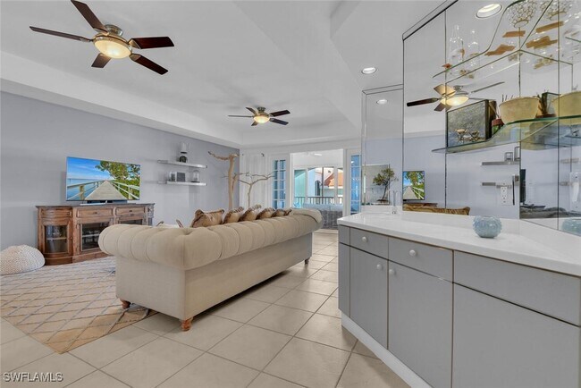 Photo - 2000 Royal Marco Way Unit 2-607