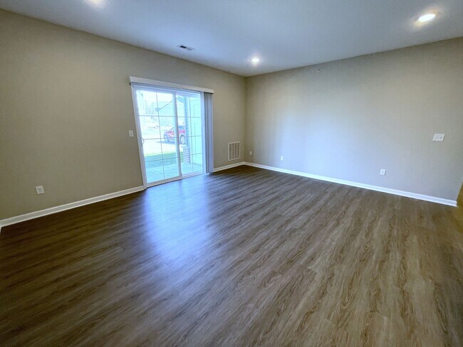 Photo - Orchard Grove Apartments