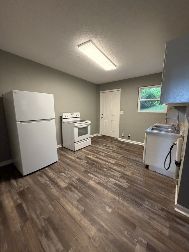 Photo - 4607 Highland Ave