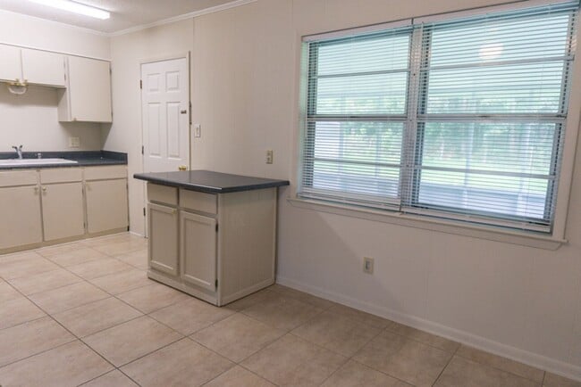 Photo - 1225 Parktown Dr