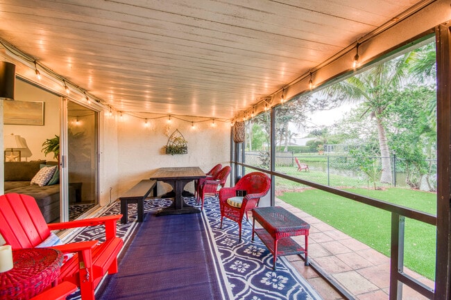 Photo - 178 Pinewood Ct