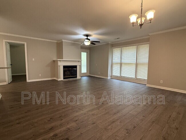 Photo - 4988 7 Pine Cir