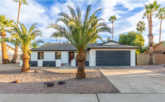 Building Photo - Beautiful 3 bedroom / 2 bath in Scottsdale!