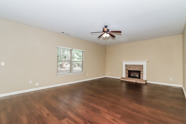 Photo - 174 Brightondale Blvd