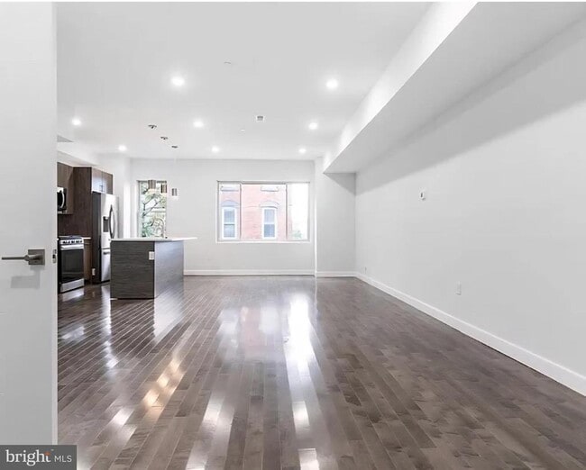 Photo - 1945 N 7th St Unit 3