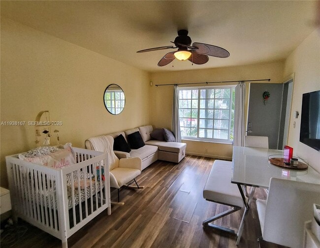 Photo - 833 10th St Unit 203