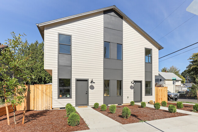 Photo - 785 N Bryant St Townhome