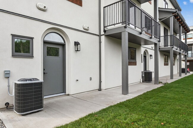 Photo - 852 Anders Rd