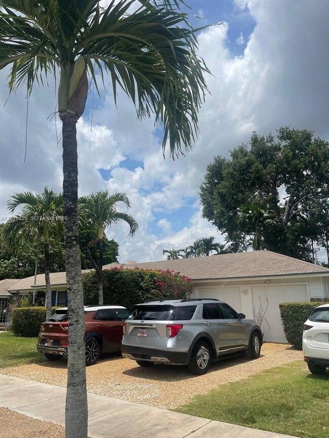 Photo - 3531 SW 13th St Unit A