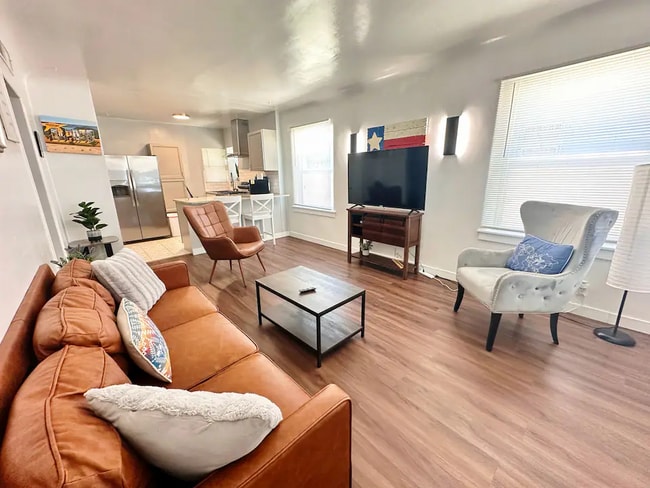 3827 Monroe Ave Unit 1