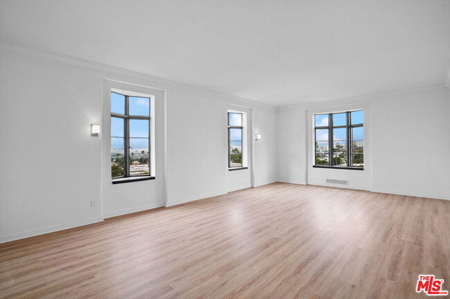 Photo - 1314 Hayworth Ave Apartment Unit 601