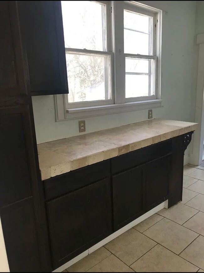 Photo - 2 bedroom/1 bathroom