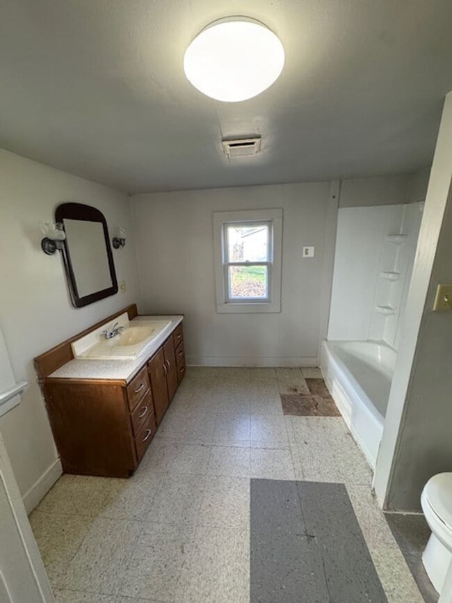 Photo - 2729 New Haven Ave