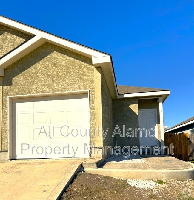 Building Photo - 5723 Golf Heights Unit 2 Rental