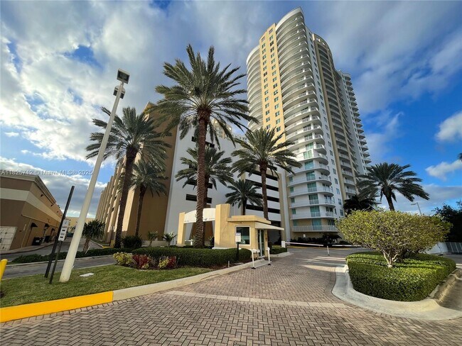 Photo - 1755 E Hallandale Beach Blvd Unidad 1102E Rental