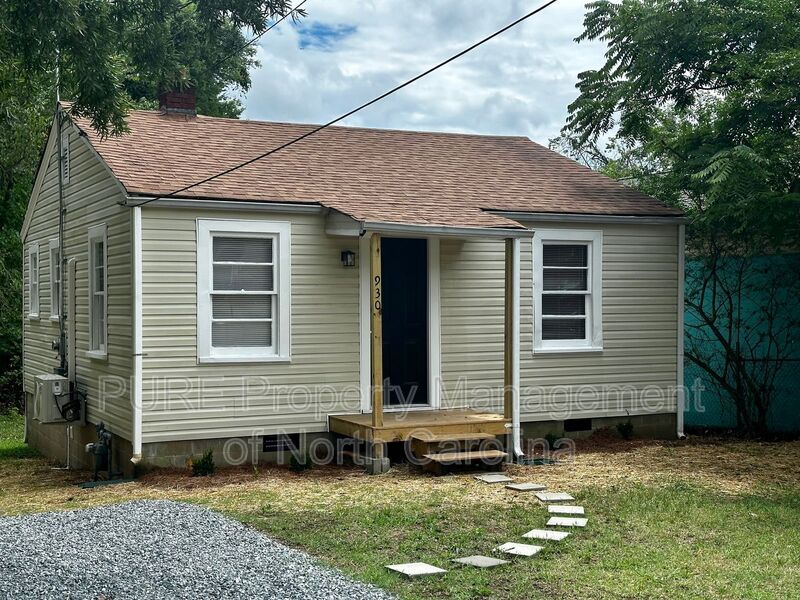 Photo - 930 Dixie St