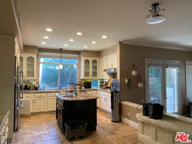 Photo - 11320 Broadview Dr