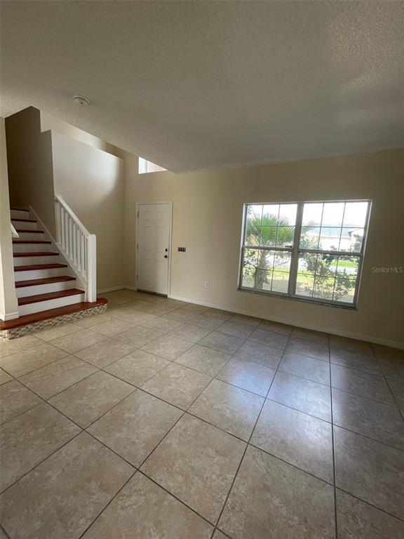 560 Bristol Cir
