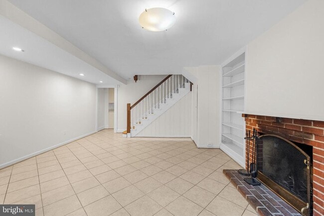 Photo - 1528 34th St NW