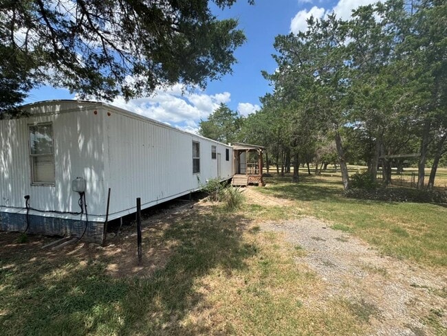 Photo - 301 Whitetail Ln