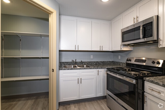 1BR,1BA,-543SF, The Willow