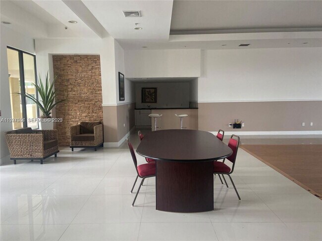 Photo - 4241 NW 2nd St