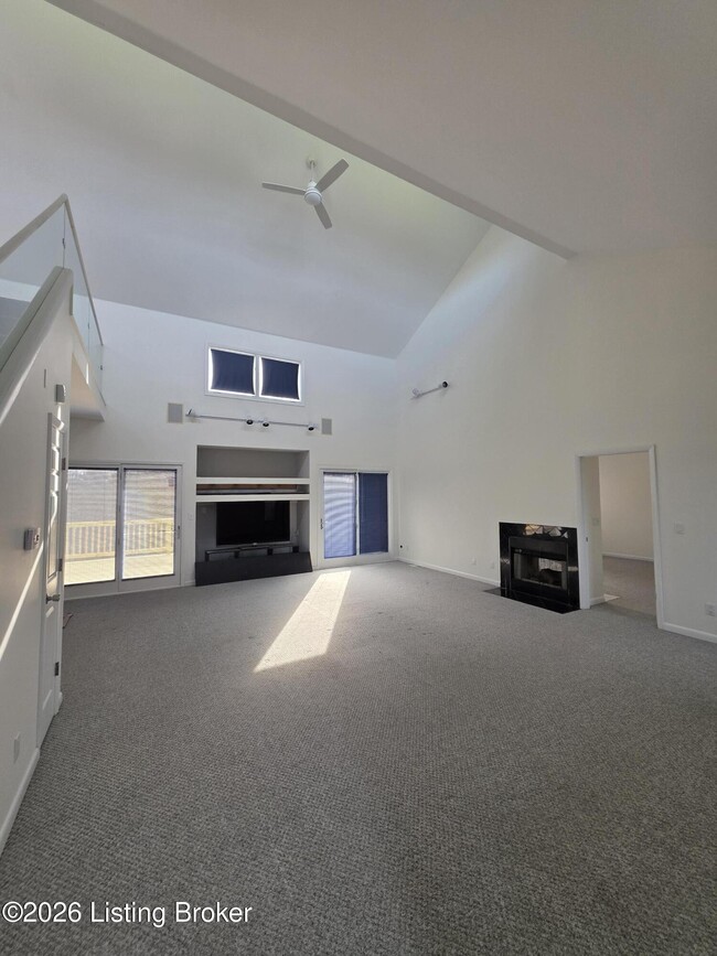 Photo - 2728 Taylorsville Rd