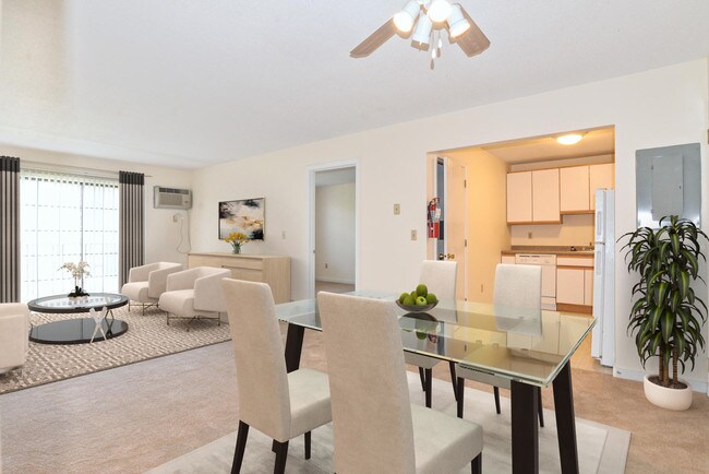 Oak Creek Apartments