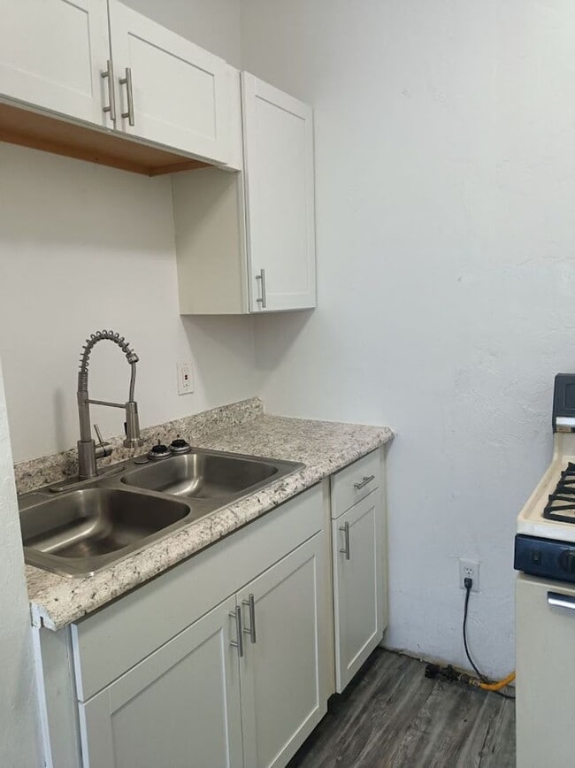 Photo - 1732 NW 2nd St Unit 7