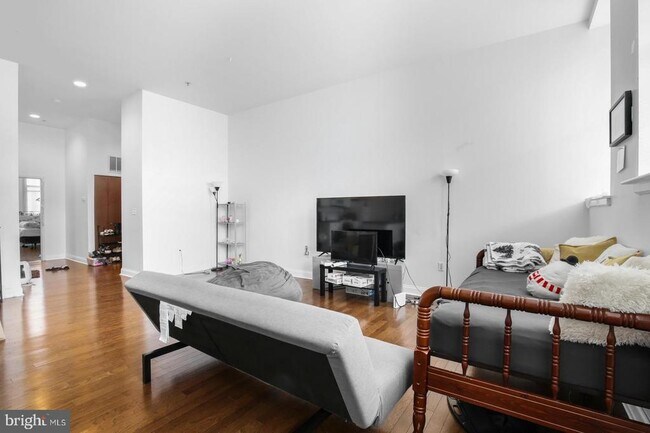 Photo - 1001 Chestnut St Unit 903W