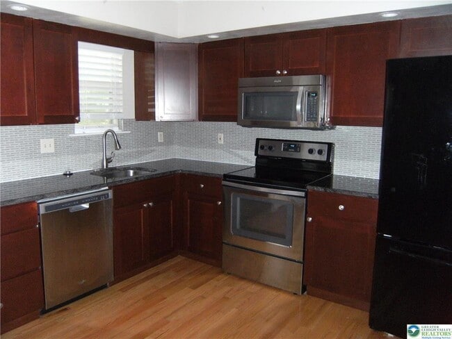 Photo - 174 Springhouse Rd