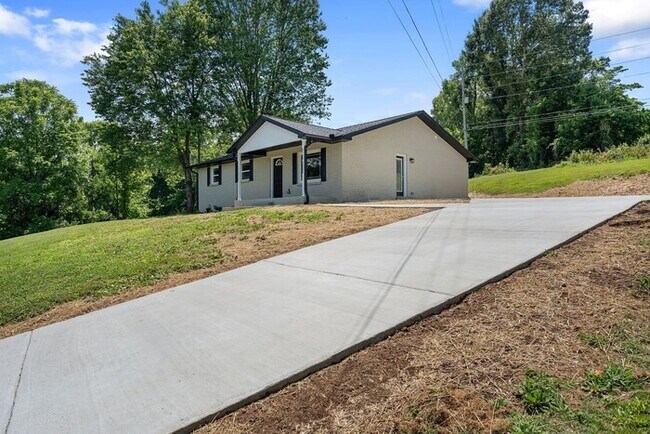 3776 John Taylor Rd