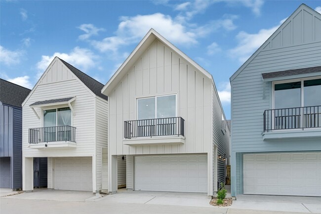 Photo - 4606 Crown Grove Ln