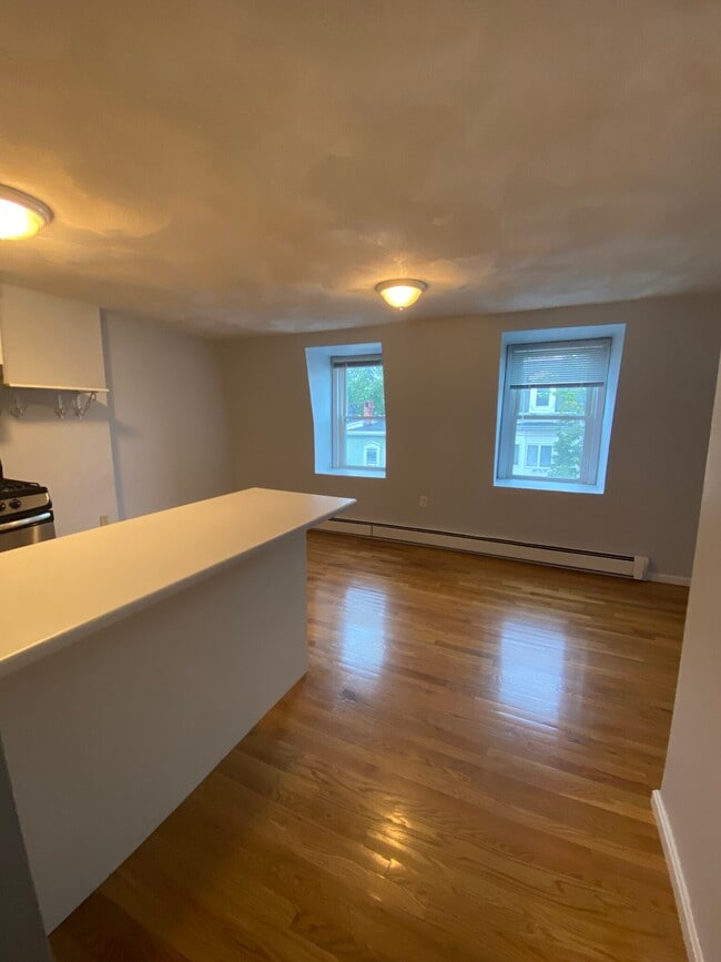Photo - 145 Princeton St Unit 3