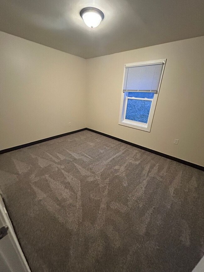 Photo - East Side Duplex 2 BDRM