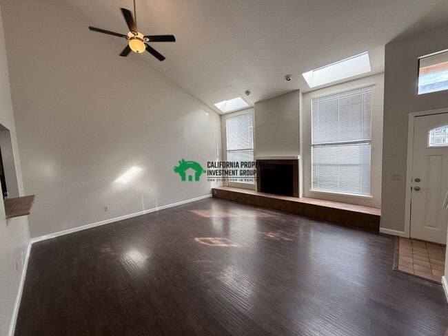 Photo - 1608 Hood Rd