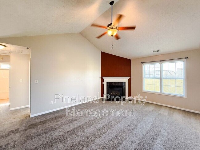 Photo - 1904 Yellowbrick Rd
