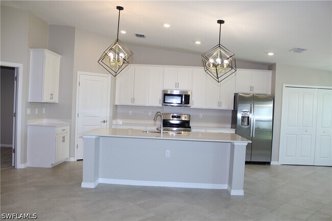 Photo - 5466 Double Eagle Cir Unit 3424
