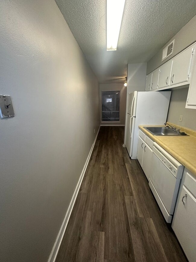 Chateau Apartments