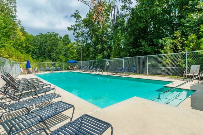 Pool - Heritage Gardens Apartments